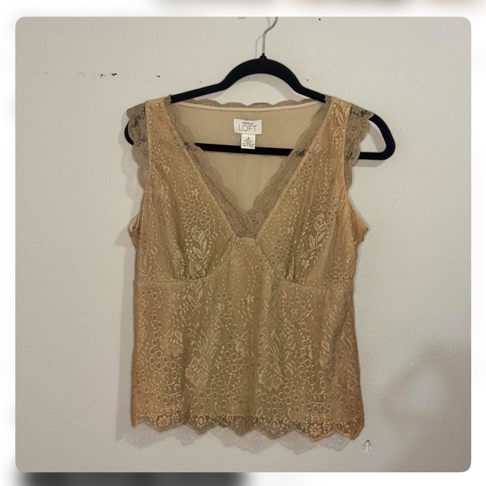 LOFT Vintage Women's Beige Lace Blouse